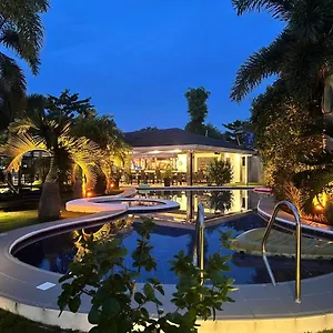 阿罗那皇家棕榈度假酒店 度假村 邦劳